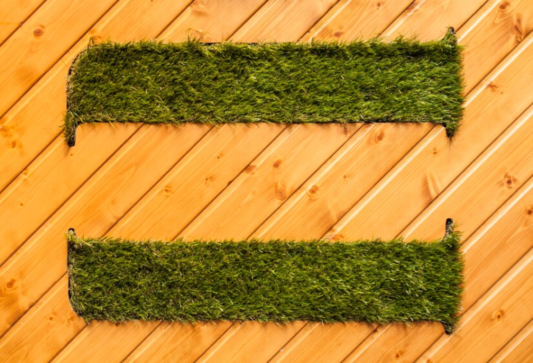 Eight Benefits of Artificial Grass for Backyard