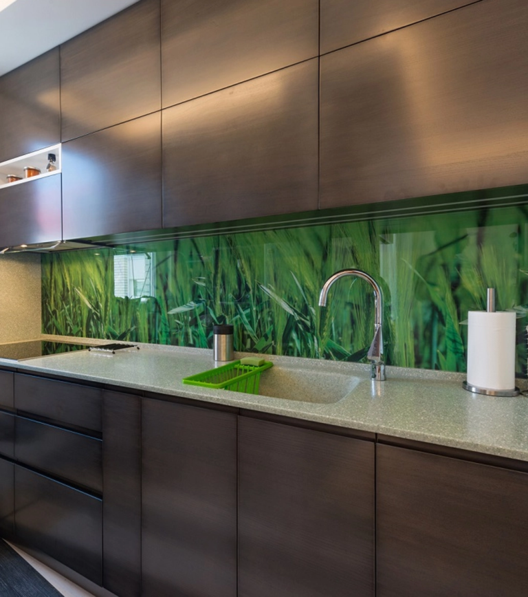 Unleash the Vibrance: Unique Glass Splashback for Your Kitchen