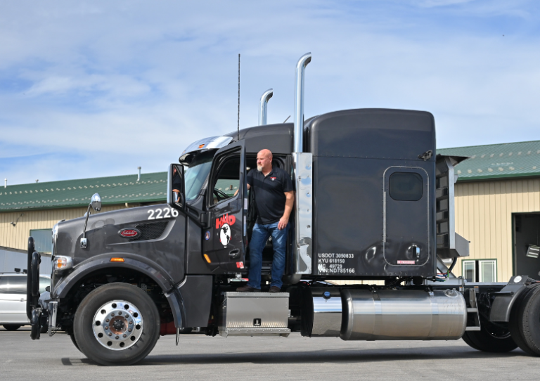 Flatbed Trucking Jobs Available Now at HMD Trucking