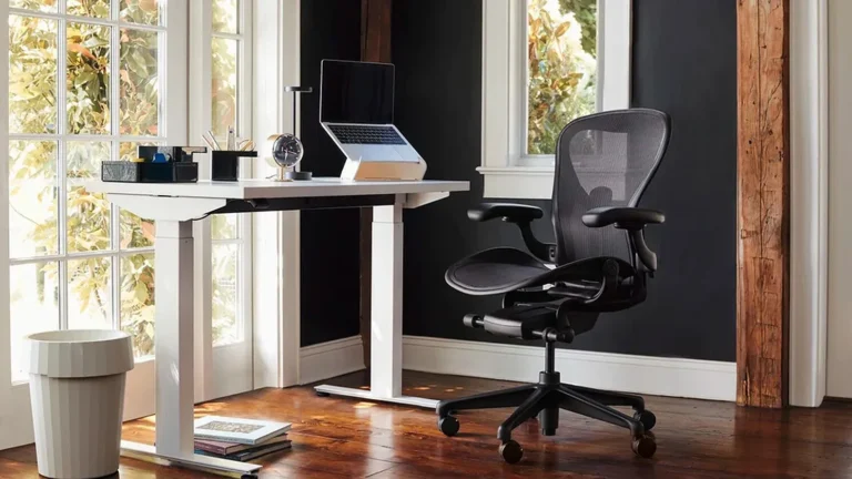 5 Reasons Why the Herman Miller Chair Aeron is the Best Investment for Your Home Office